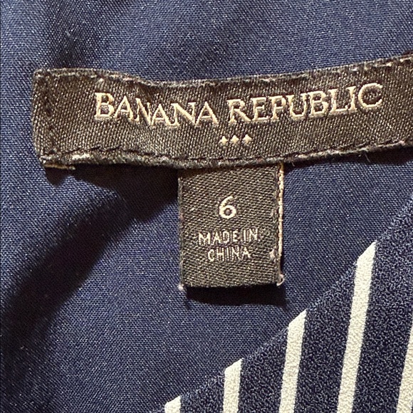 Banana Republic Navy Striped Sleeveless Peplum Top, Size 6 - Picture 5 of 7